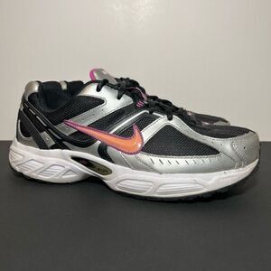 Womens Vintage NIKE Compete Black Running Shoes / Size  9.5
